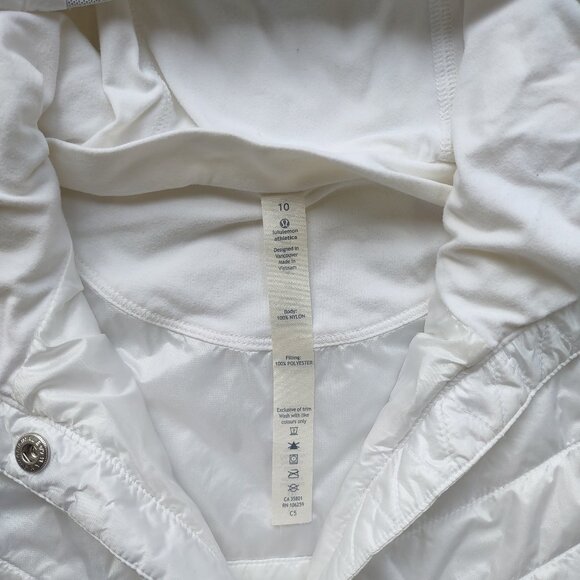 Lululemon Cropped Puffer Vest with Hood Size 10 White Snaps Hidden Zippers - Picture 8 of 13